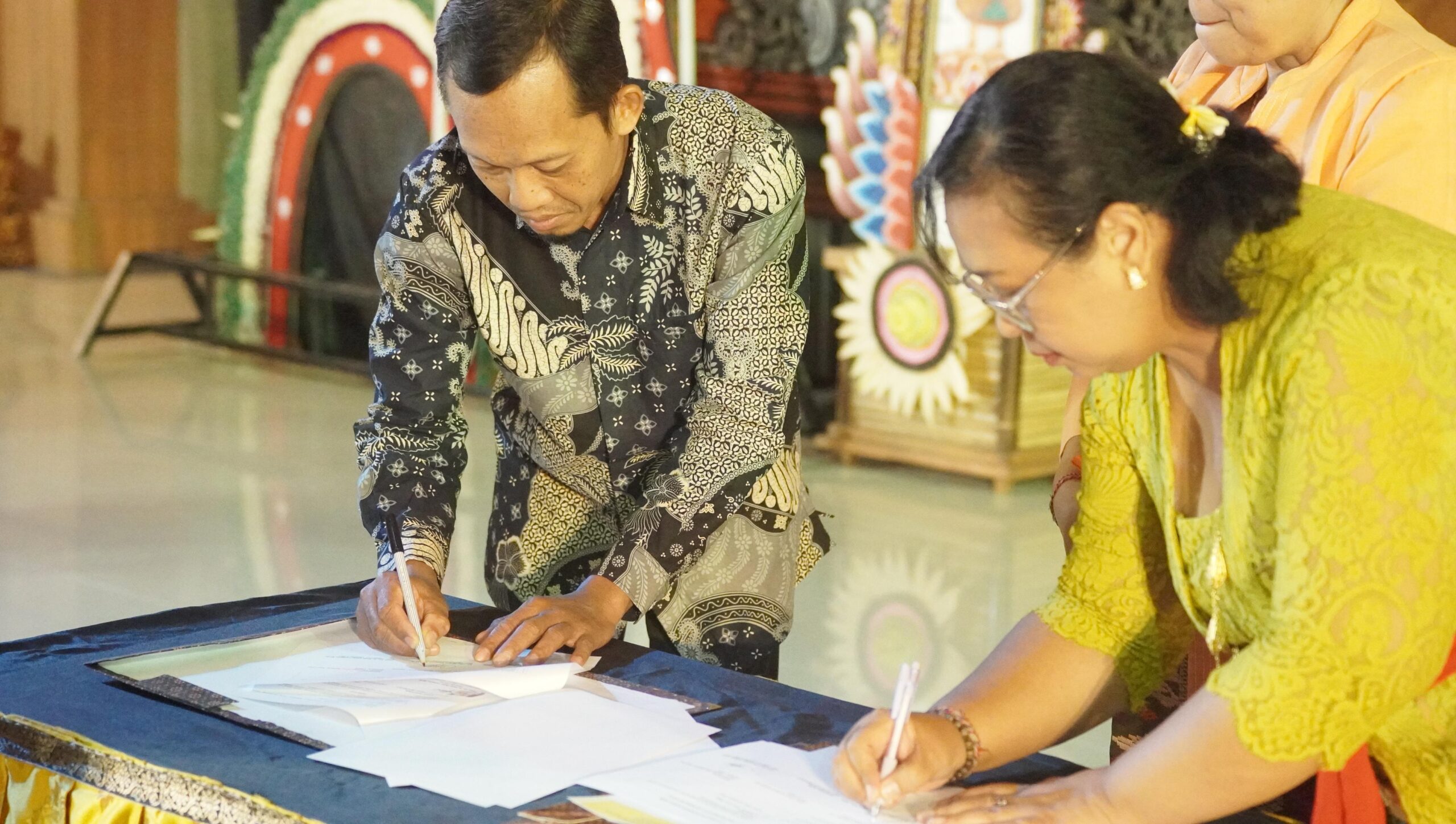 Mahasiswa Prodi SAA dan AFI mengikuti KKL tentang ekoteologi Bali di UNHI Bali
