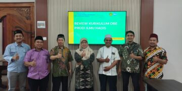 Fakultas Ushuluddin dan Humaniora UIN Walisongo Gelar Review Kurikulum OBE Prodi Ilmu Hadis