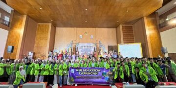 Mahasiswa Prodi SAA dan AFI mengikuti KKL tentang ekoteologi Bali di UNHI Bali