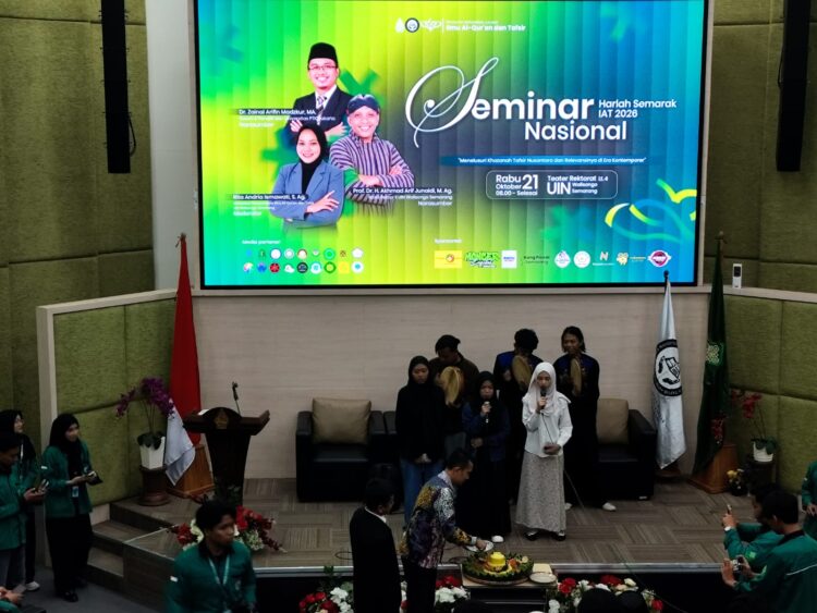 Peringati Harlah ke-36, HMJ IAT FUHum UIN Walisongo Gelar Seminar Nasional tentang Khazanah Tafsir Nusantara